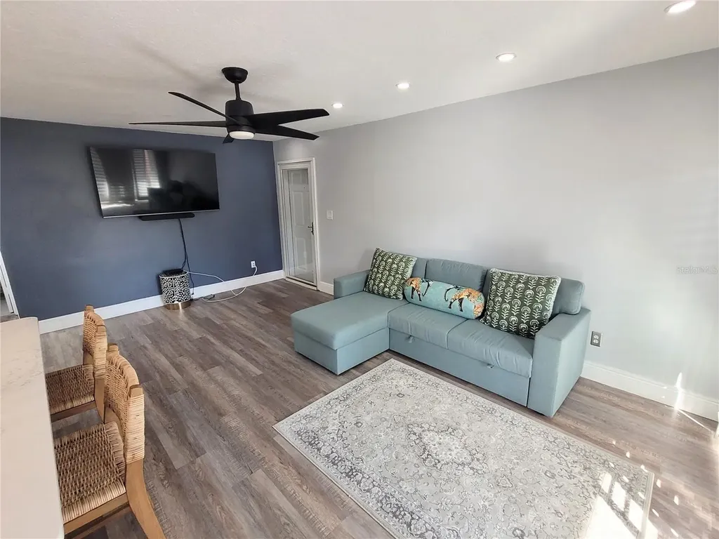 1005 S Bayshore Boulevard Safety Harbor FL 34695