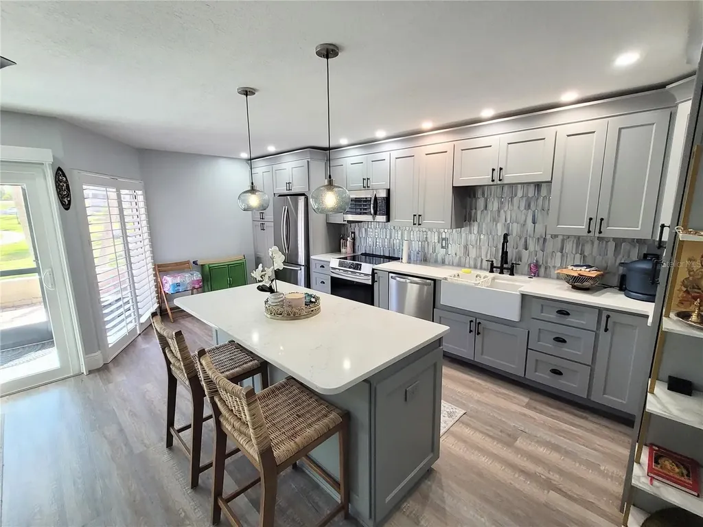 1005 S Bayshore Boulevard Safety Harbor FL 34695