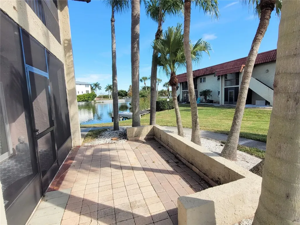 1005 S Bayshore Boulevard Safety Harbor FL 34695