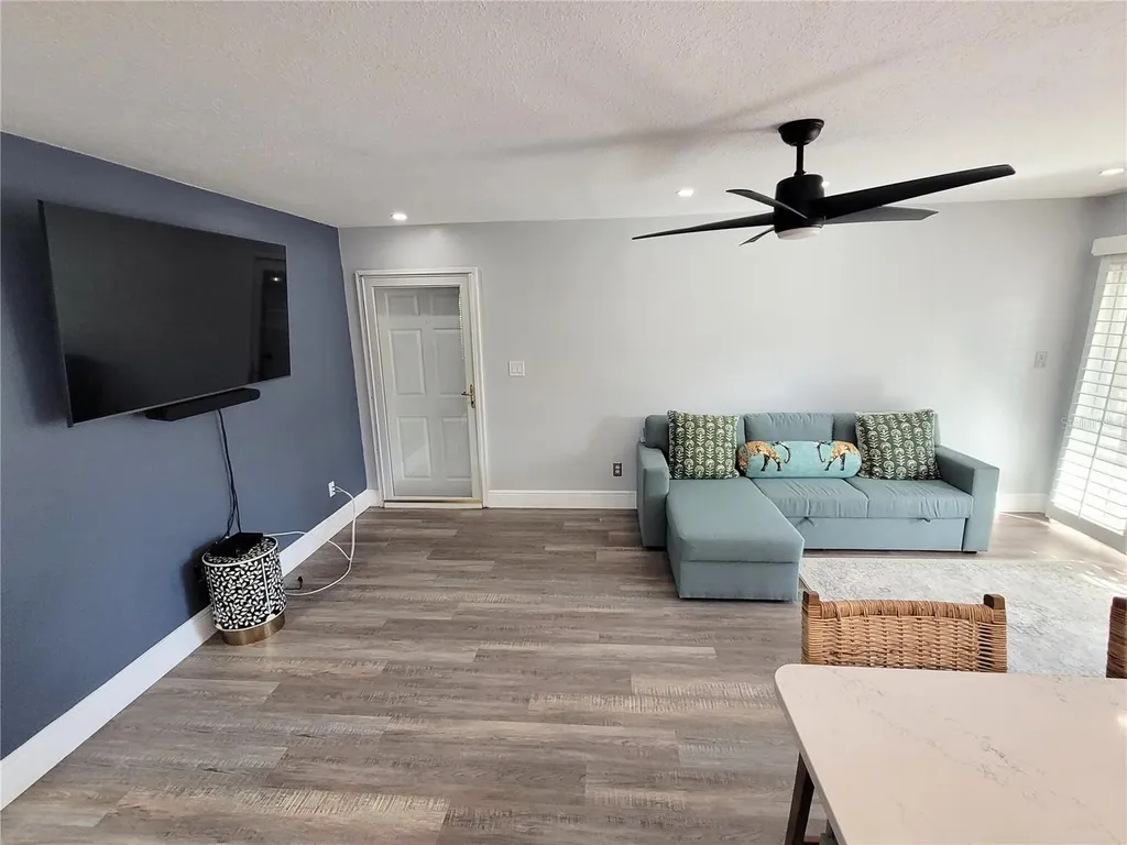 1005 S Bayshore Boulevard Safety Harbor FL 34695