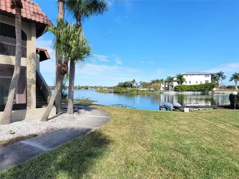 1005 S Bayshore Boulevard Safety Harbor FL 34695