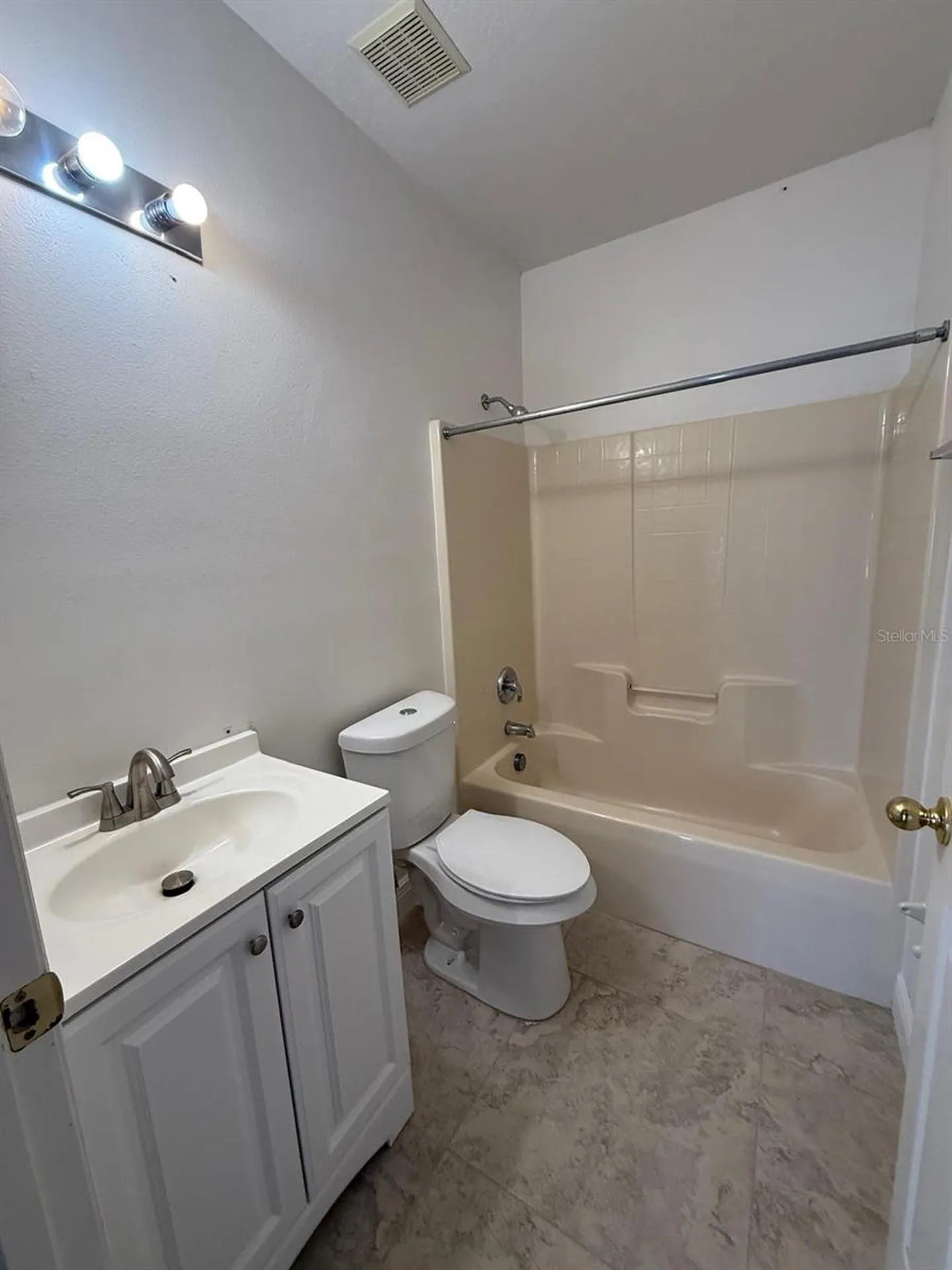 315 Edgewood Court Kissimmee FL 34759