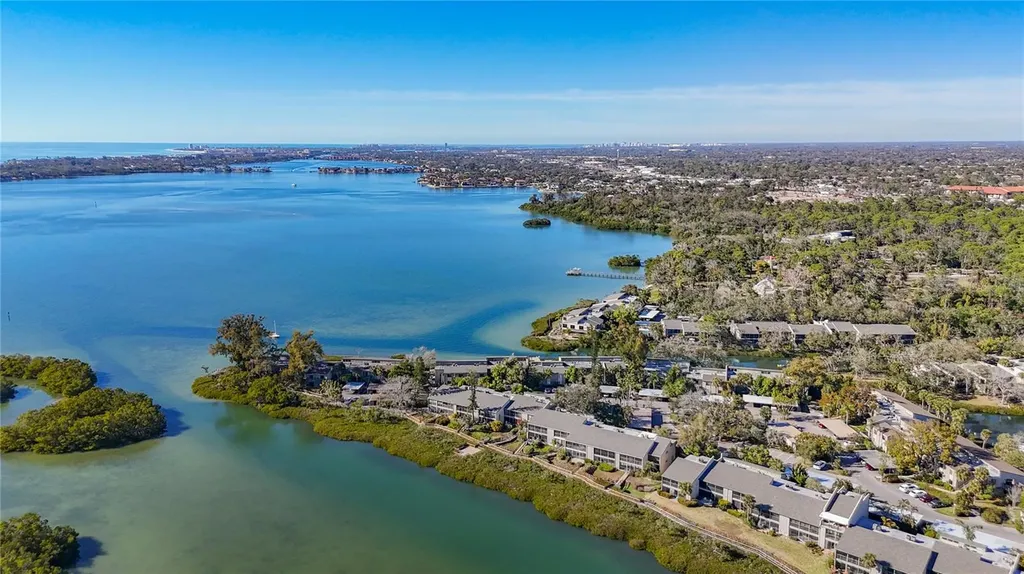 1511 Pelican Point Drive Sarasota FL 34231