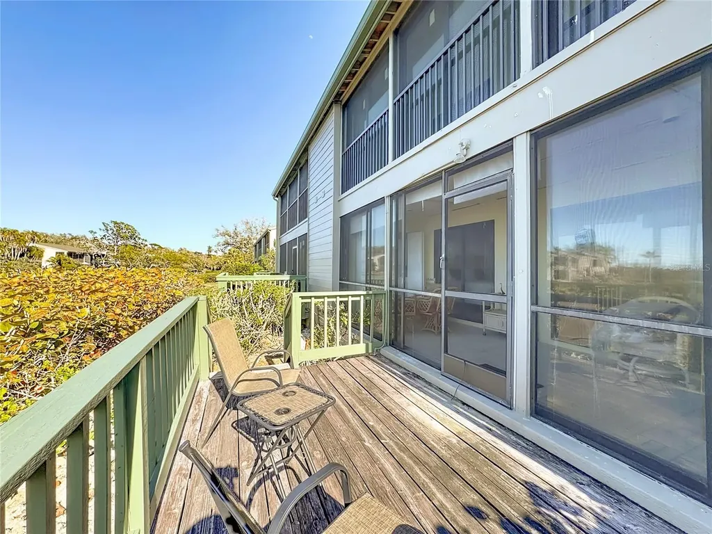 1511 Pelican Point Drive Sarasota FL 34231