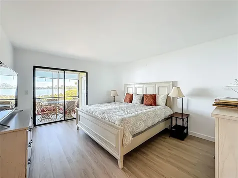 1511 Pelican Point Drive Sarasota FL 34231