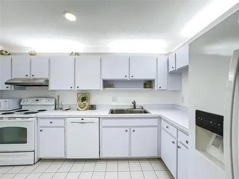 1511 Pelican Point Drive Sarasota FL 34231