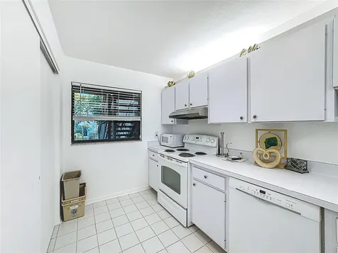 1511 Pelican Point Drive Sarasota FL 34231