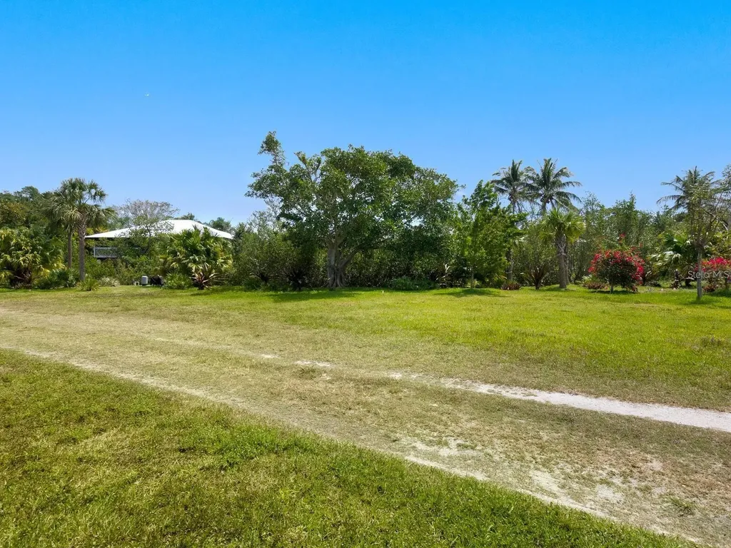 6604-6608 Gulf Of Mexico Drive Longboat Key FL 34228