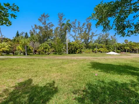 6604-6608 Gulf Of Mexico Drive Longboat Key FL 34228