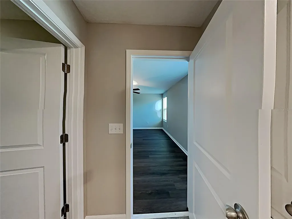 5125 White Chicory Drive Ruskin FL 33570