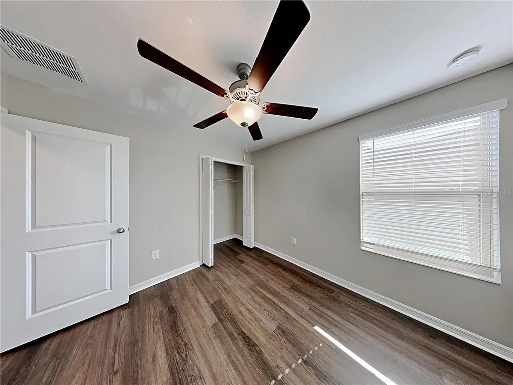 5125 White Chicory Drive Ruskin FL 33570