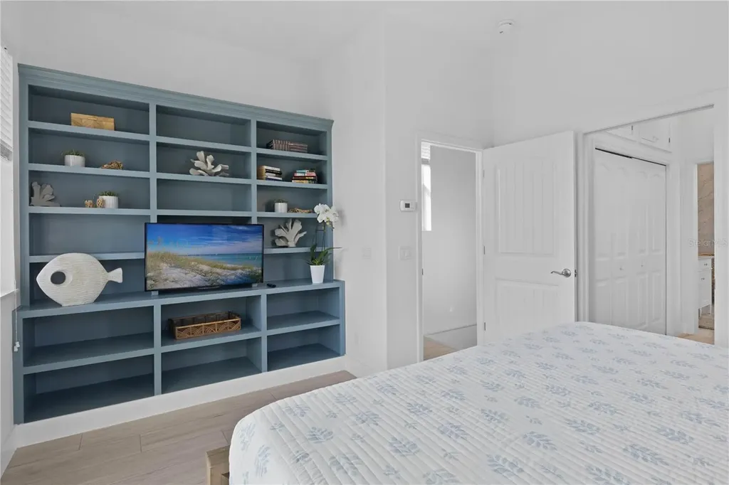 307 Spring Avenue Anna Maria FL 34216