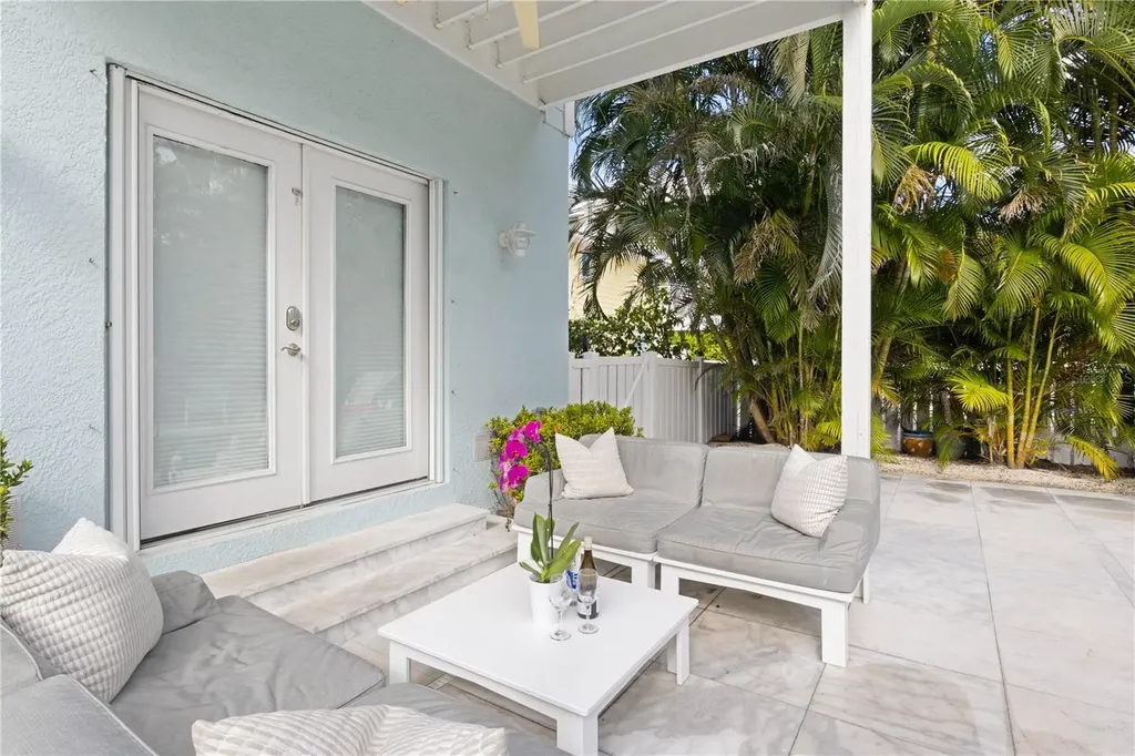 307 Spring Avenue Anna Maria FL 34216