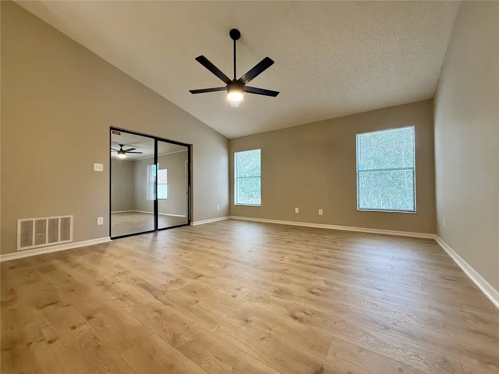 5335 Hyde Park Avenue Orlando FL 32808