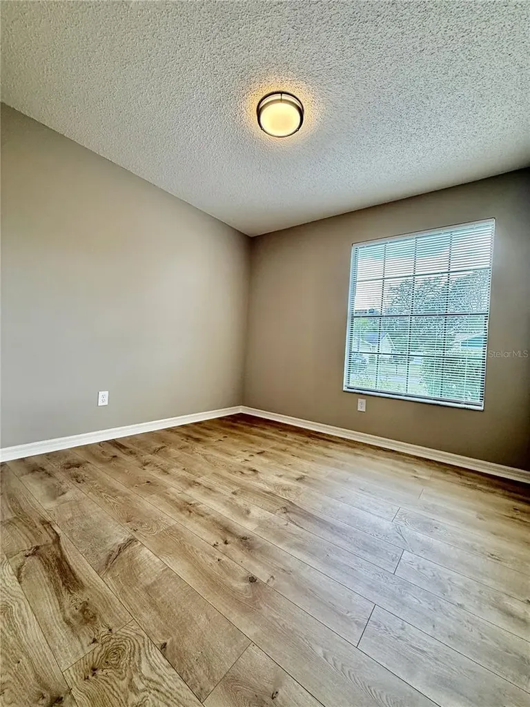 5335 Hyde Park Avenue Orlando FL 32808