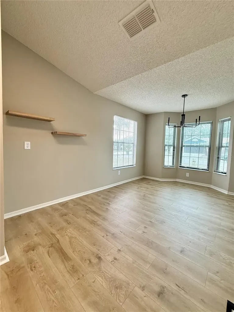 5335 Hyde Park Avenue Orlando FL 32808