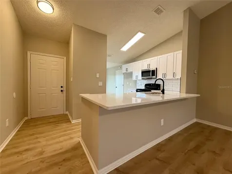 5335 Hyde Park Avenue Orlando FL 32808