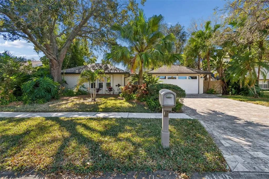 4110 W Bank Avenue Tampa FL 33624