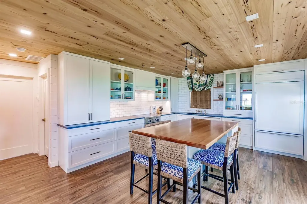 6020 Midnight Pass Road Sarasota FL 34242