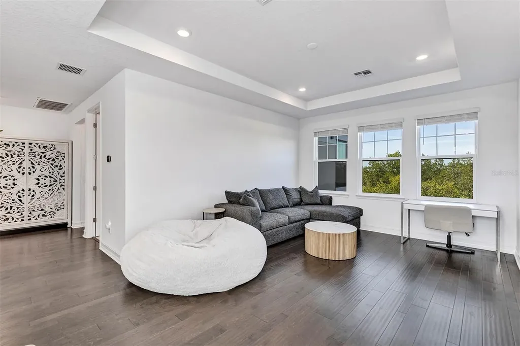 1115 Seagrape Drive Ruskin FL 33570