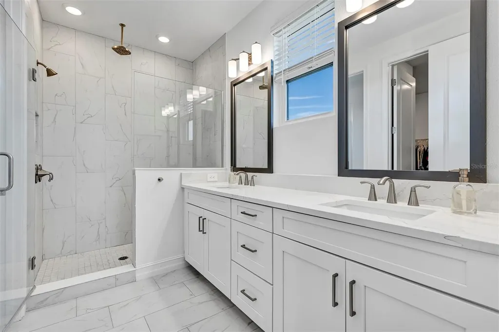 1115 Seagrape Drive Ruskin FL 33570