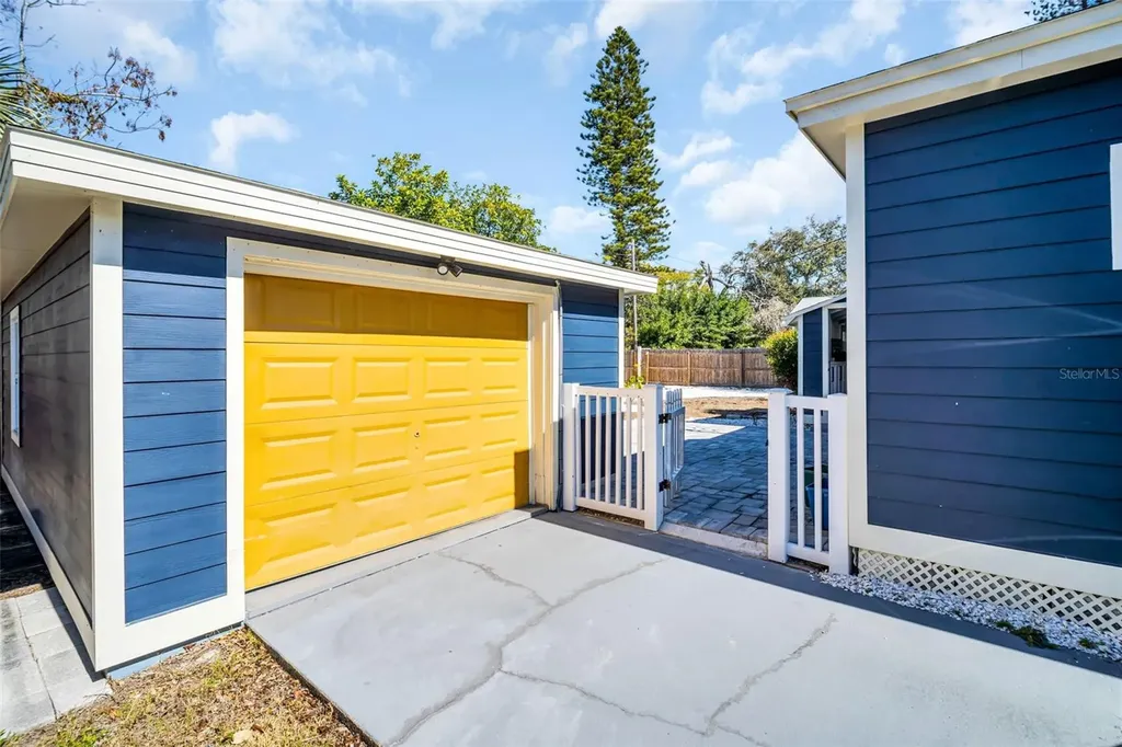 4933 Newton Avenue S Gulfport FL 33707