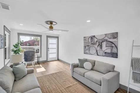 4933 Newton Avenue S Gulfport FL 33707