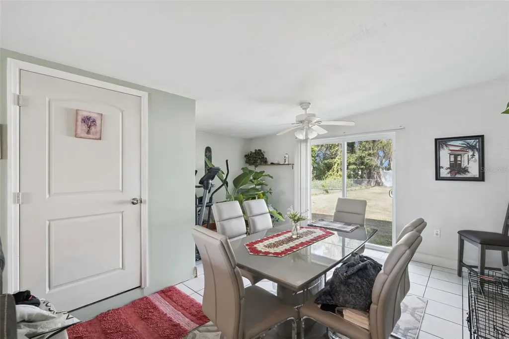 201 W Pierce Avenue Orlando FL 32809
