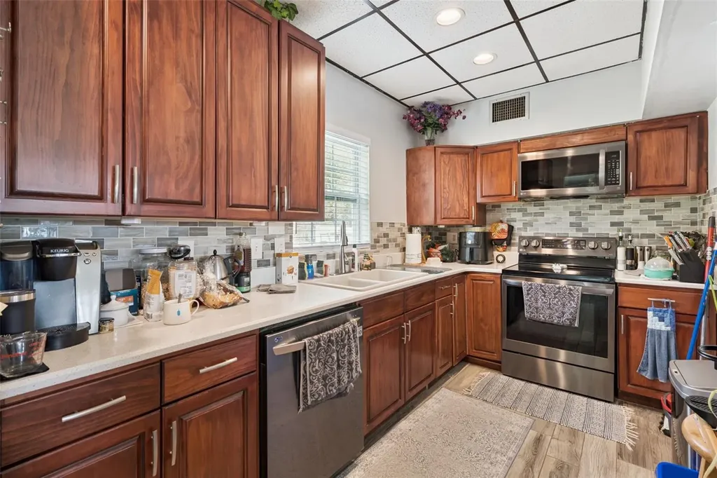 201 W Pierce Avenue Orlando FL 32809