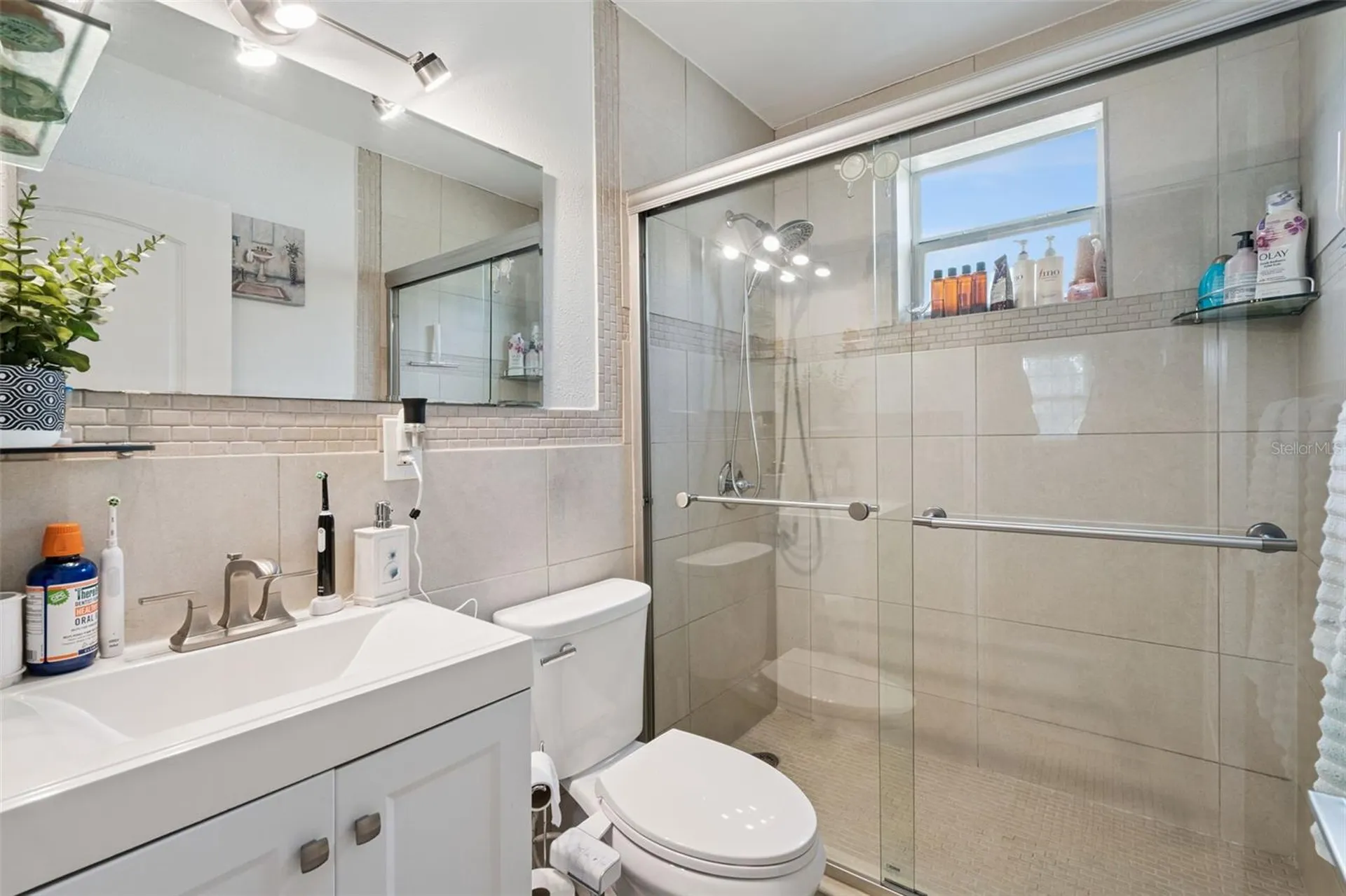 201 W Pierce Avenue Orlando FL 32809