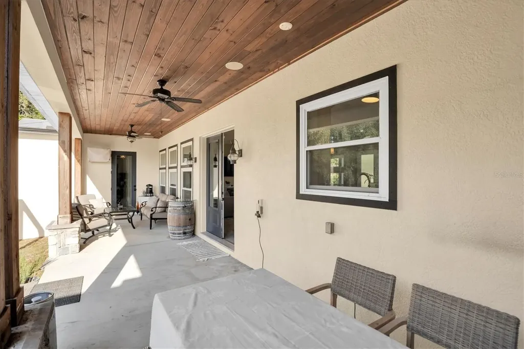 1605 Center Road Terra Ceia FL 34250