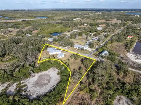 1605 Center Road Terra Ceia FL 34250