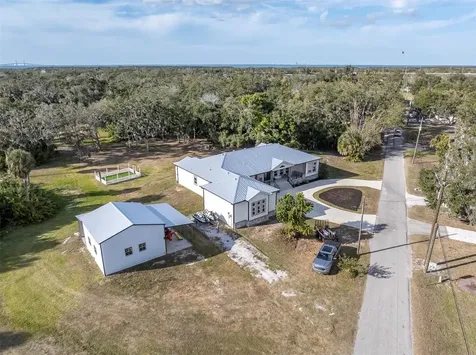 1605 Center Road Terra Ceia FL 34250