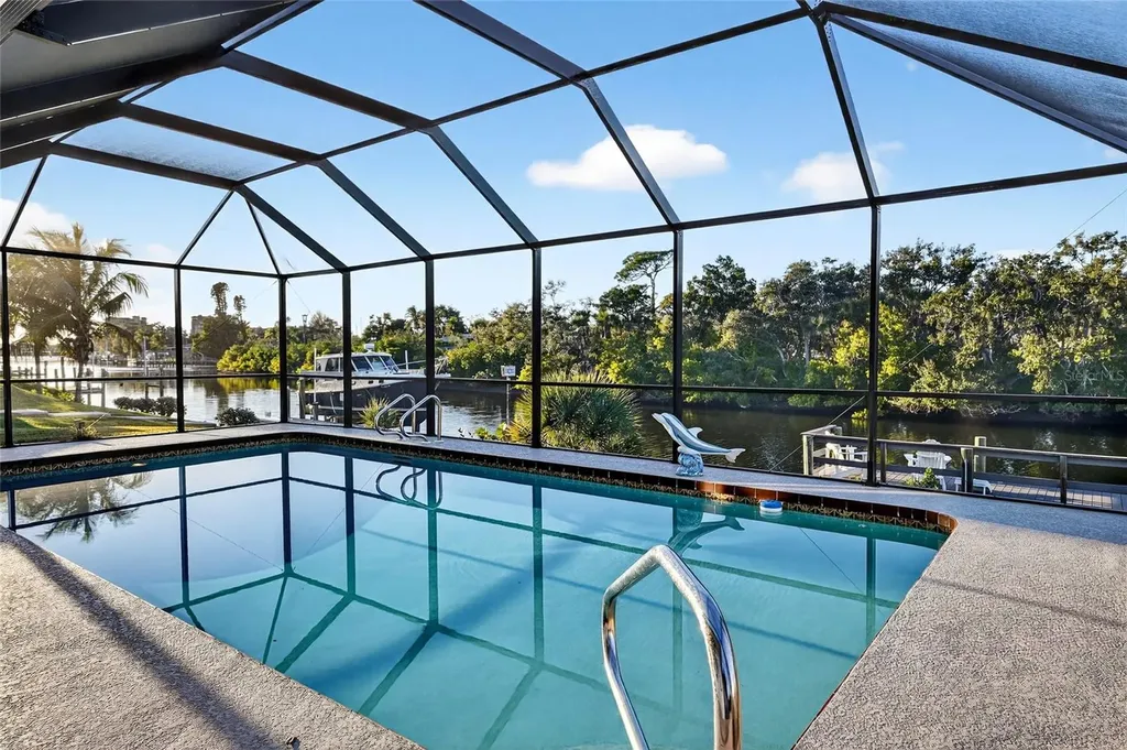 5424 America Drive Sarasota FL 34231
