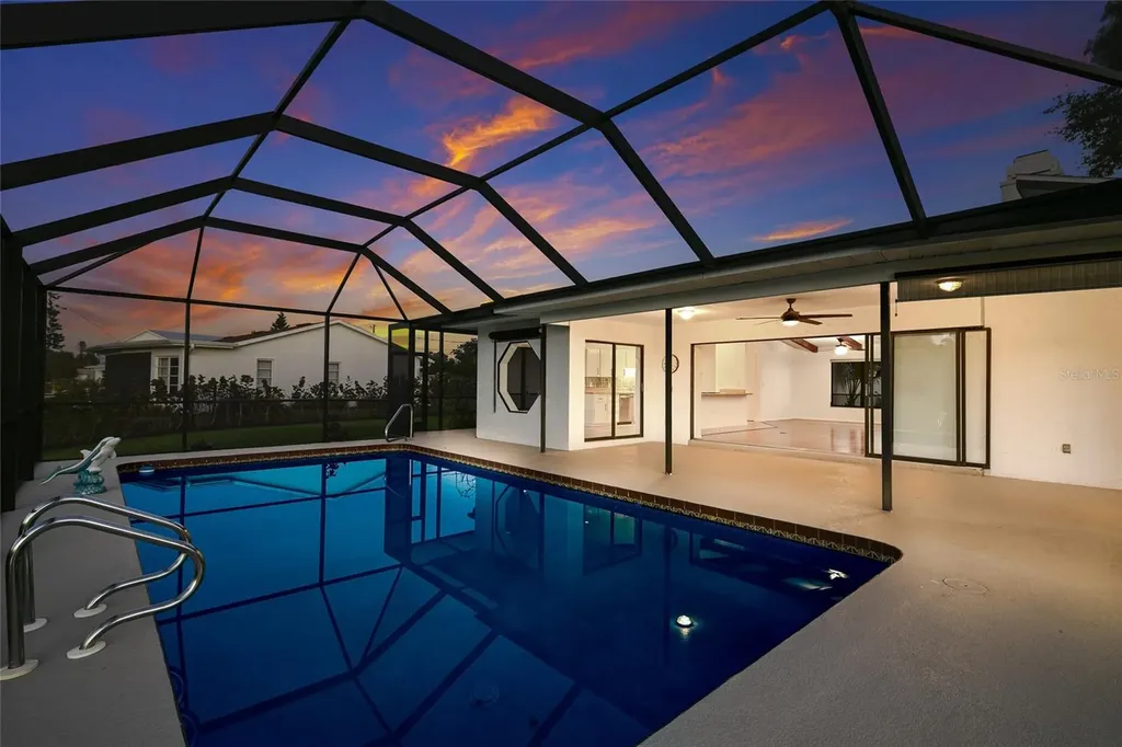 5424 America Drive Sarasota FL 34231