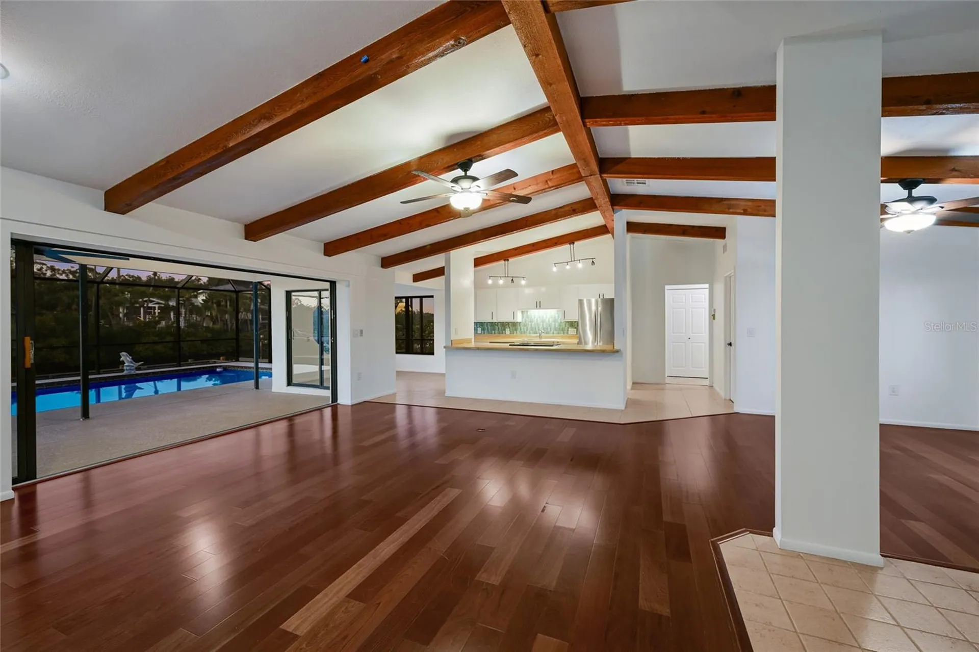 5424 America Drive Sarasota FL 34231