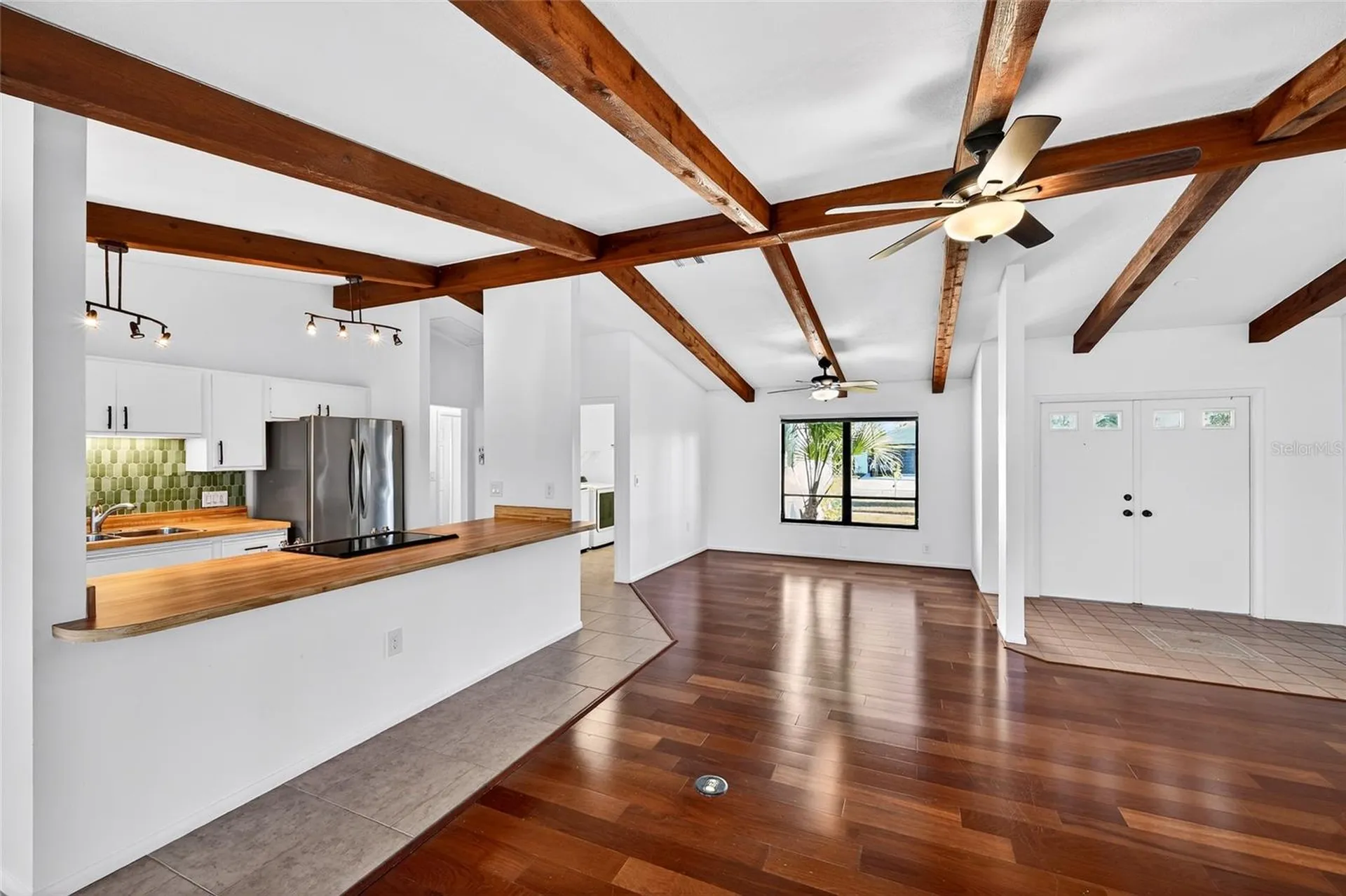 5424 America Drive Sarasota FL 34231