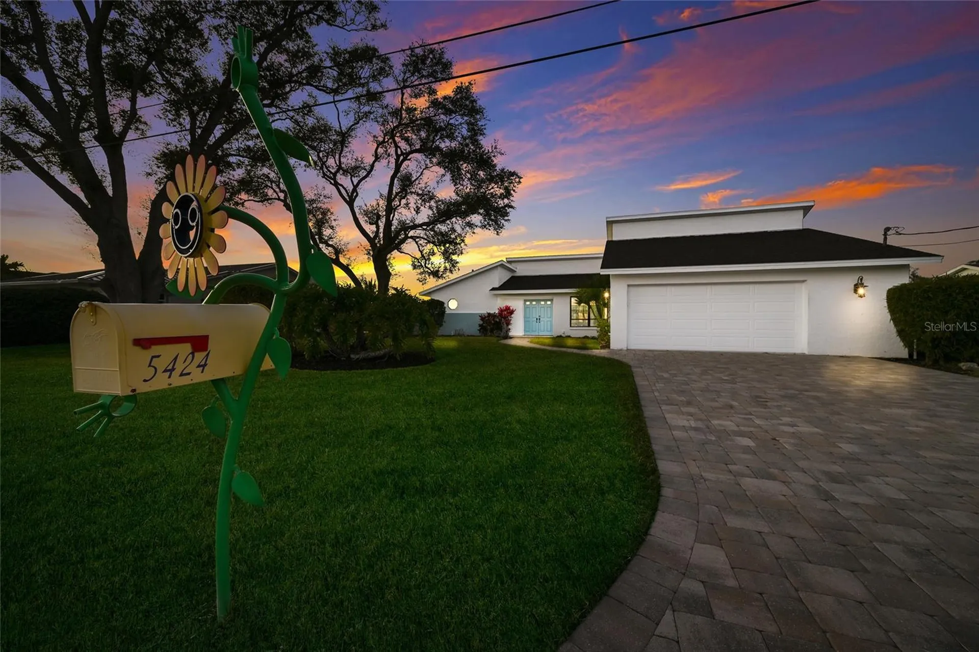5424 America Drive Sarasota FL 34231