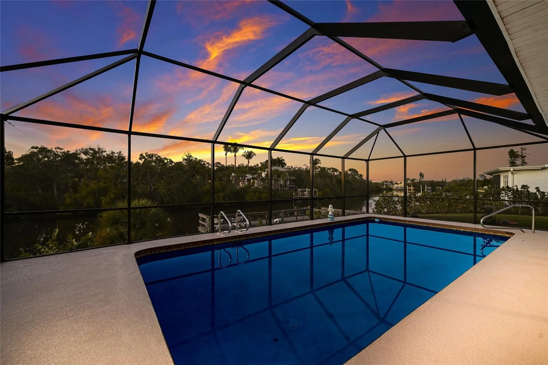 5424 America Drive Sarasota FL 34231