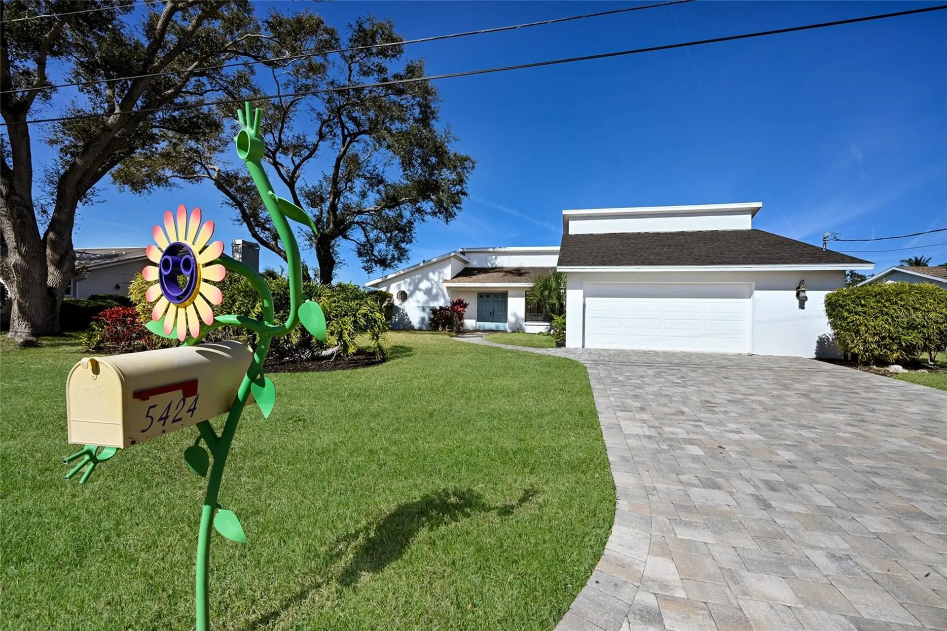 5424 America Drive Sarasota FL 34231