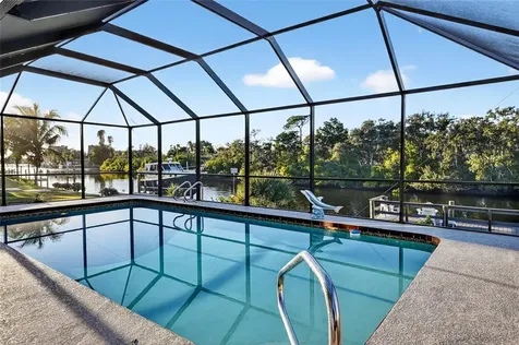 5424 America Drive Sarasota FL 34231