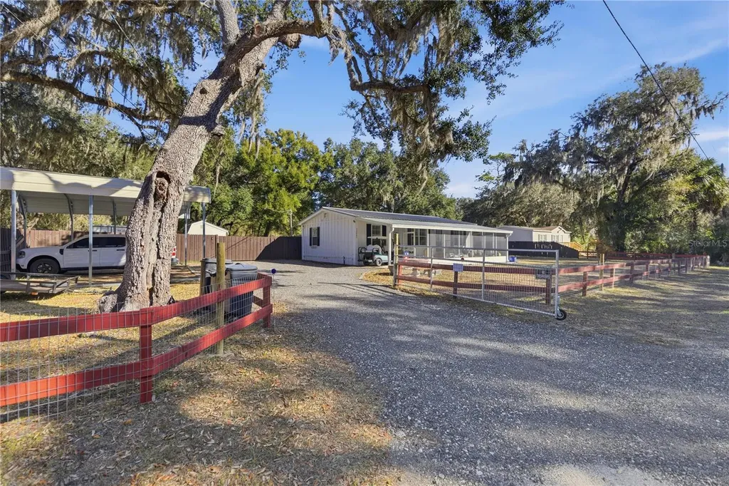23065 SW 119th Place Dunnellon FL 34431