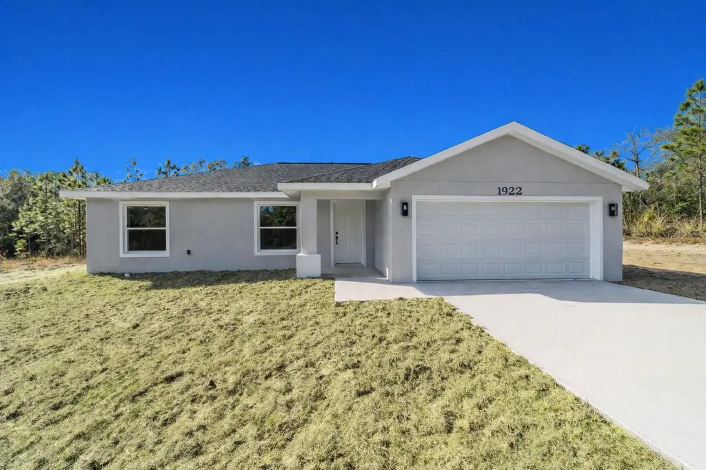 1922 SW Little Cliffs Drive Dunnellon FL 34431