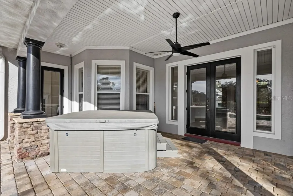 25515 Hawks Run Lane Sorrento FL 32776