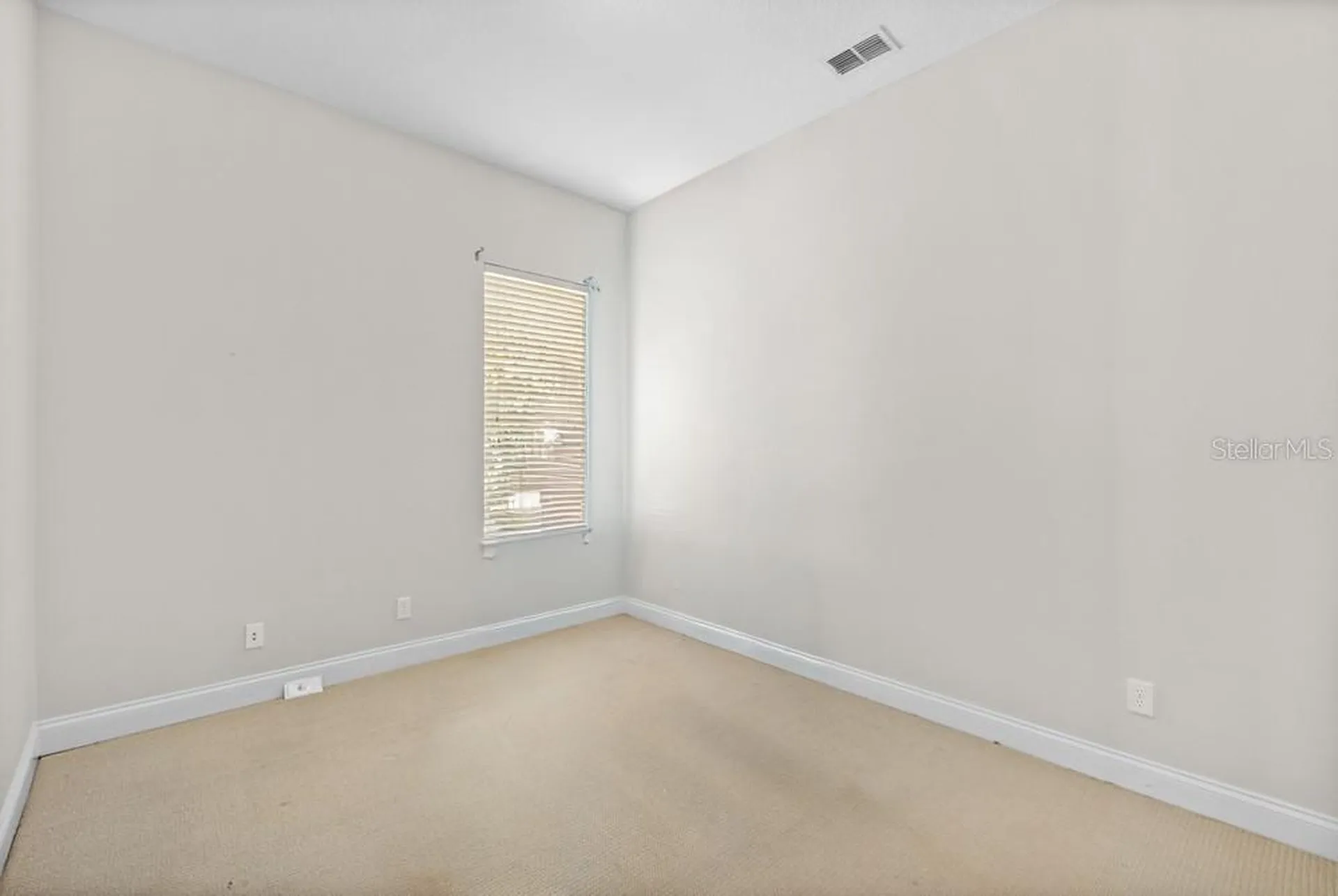25515 Hawks Run Lane Sorrento FL 32776