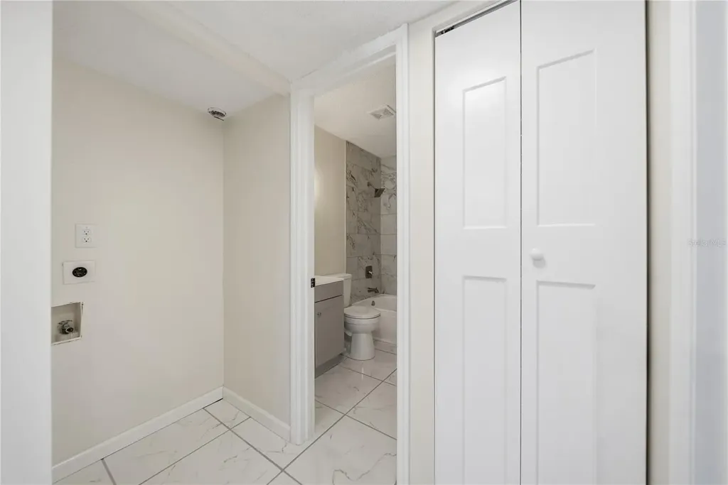 39132 County Road 54 Zephyrhills FL 33542