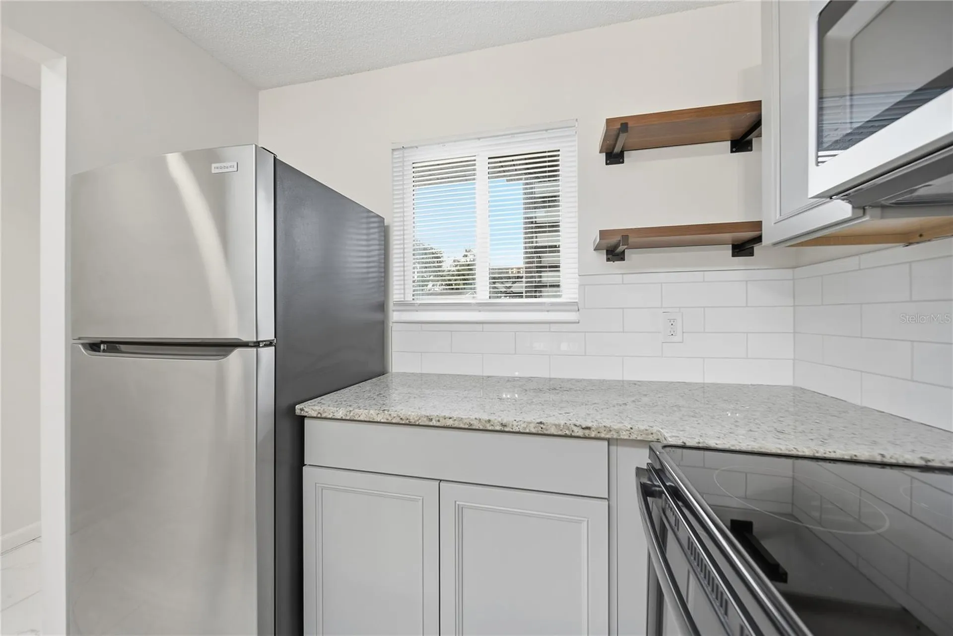 39132 County Road 54 Zephyrhills FL 33542