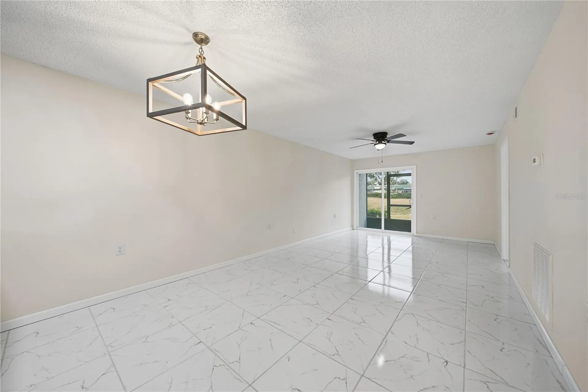 39132 County Road 54 Zephyrhills FL 33542