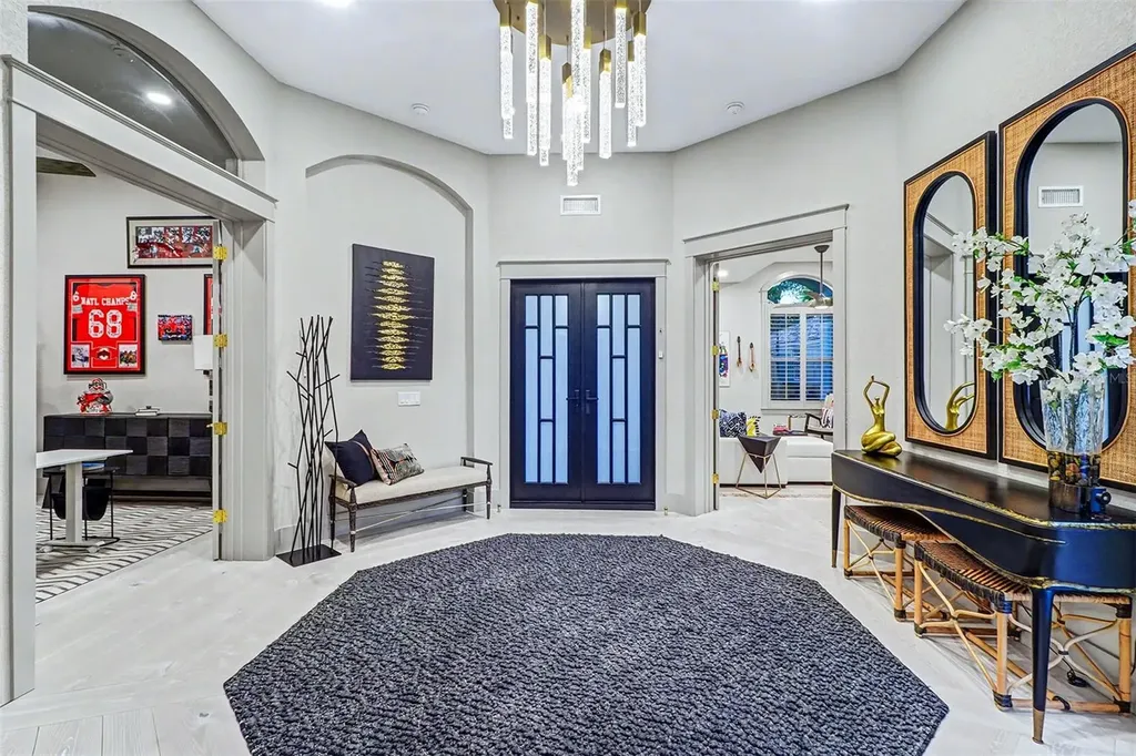 4635 Dolphin Cay Lane S St Petersburg FL 33711