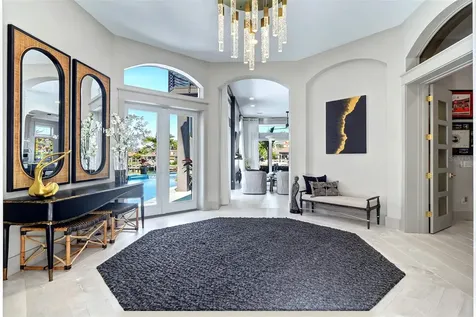 4635 Dolphin Cay Lane S St Petersburg FL 33711